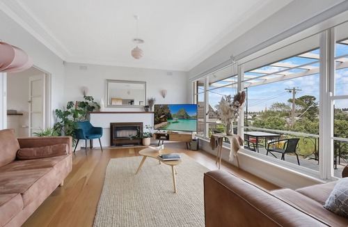 Warrnambool House | Heritage on Liebig - Perch at the top of town