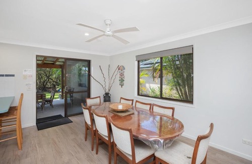 Tuncurry House | Hibiscus 8