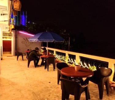 Darjeeling Hostel | Hidden Monkey Backpackers, Railway Station, Darjeeling