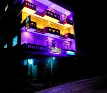 Darjeeling Hostel | Hidden Monkey Stays Darjeeling, Batasia