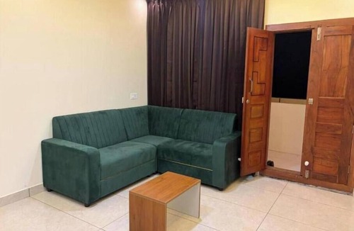 Vayittiri Apartment | Hide Away : Two-Bedroom Apartment