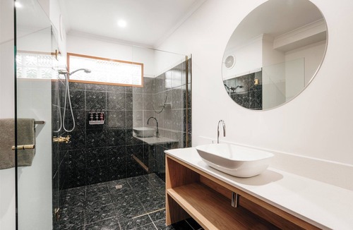 Launceston CBD Hotel | Hideaway on George