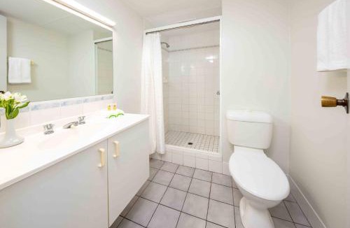 Cairns Central Business District Hotel | Hides Hotel