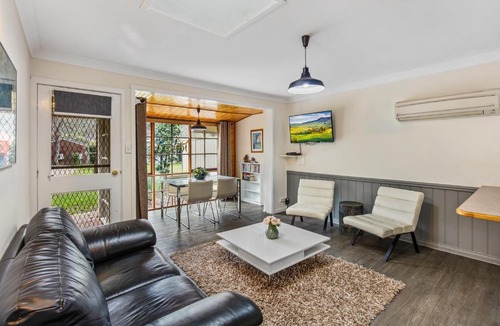 Bright House | Highland Valley Cottage 5