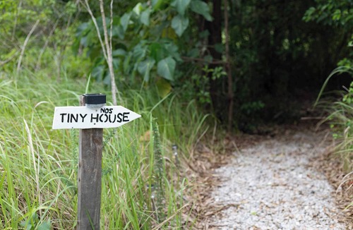 Perwillowen House | Hill Creek Tiny House 5 by Tiny Away