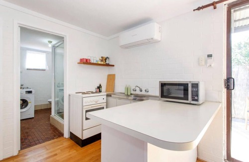 Hillarys House | Hillarys Nook - 5 mins to Hillarys Boat Harbour