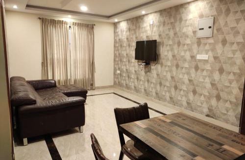 Kandal Hotel | Hillcrest Metro