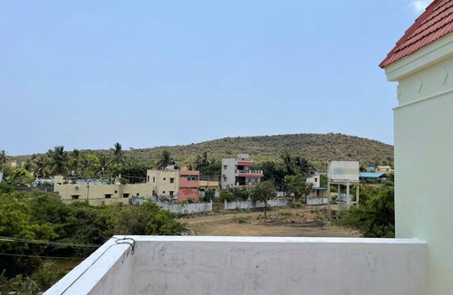 Chennai House | Hillside Hideout