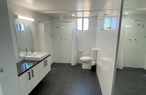 Broken Hill Hotel | Hilltop Motel
