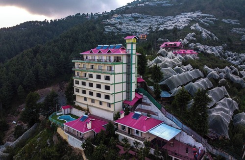 Theog Resort | Hilltop Resorts BY Fidato Lepere
