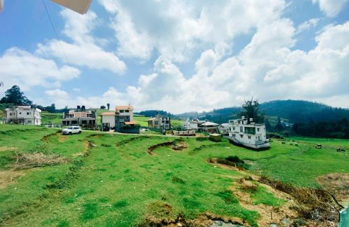 West Mere House | Hilltown Villa Holiday's
