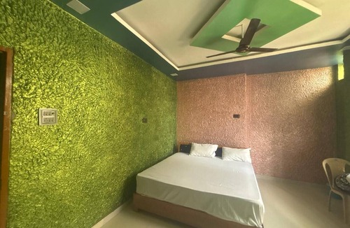 Khatima Hotel | Himani Hotel