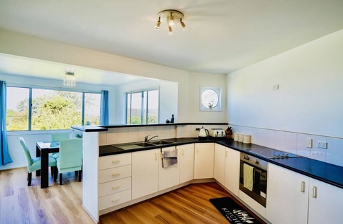 Eagle Heights House | Hinterland Grandeur Retreat Tamborine Mountain