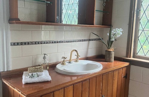 Hunchy House | Hinterland Haven