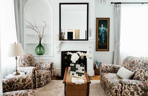 Queenscliff House | Historic Benambra Boutique Hotel Queenscliff c1883