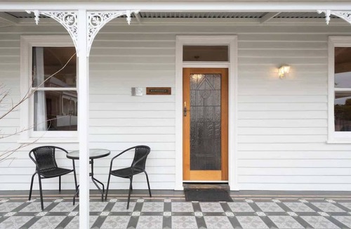 Launceston CBD House | History Meets Luxury - Meet Wahroonga!