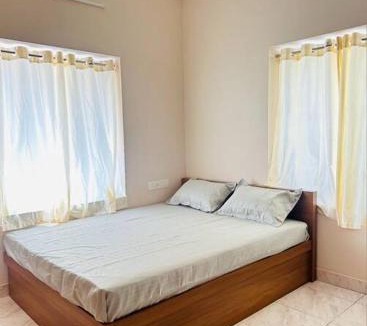 Guruvayur House | Home at Guruvayur 2 AC Room,1 single bed,Kitchen
