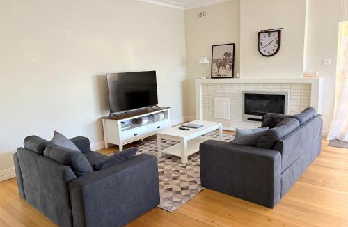 Broken Hill House | Home away from Home