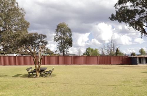 Tenterfield House | Homely 2-Bed Cottage Near Tenterfield Centre