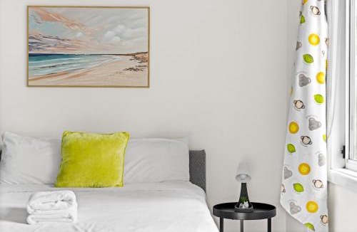 Marsfield House | Homely Private Double Room in Marsfield - Well-Connected Suburb Shared Bathroom