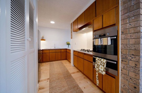 North Adelaide Apartment | Honeyeater Hidden Gem—Stylish Courtyard in the CBD