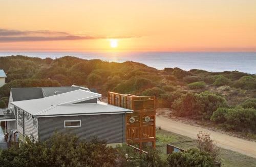 The Honeysuckles House | Honeysuckles Ultimate Beach Escape