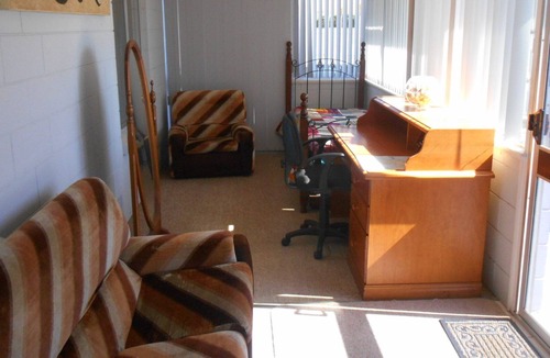 Melville House | Hope Place ~ Panoramic View! Absolute Beachfront *OFF PEAK SPECIALS*