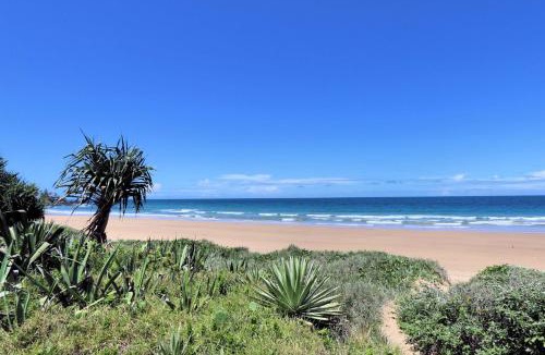 Bargara Apartment | Horizons Unit 2 Beachfront Unit
