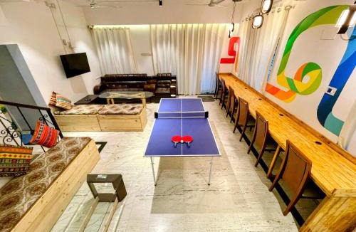 Yerawada Hostel | HOSHTEL99 - LUX - Stay, Cowork and Cafe - Luxurious Twin Bungalow