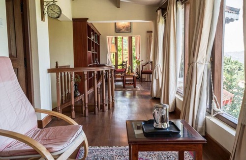 Coonoor Apartment | Hospitality Expert Royston: BBQ, Bonfire & Chef