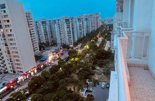 Gomti Nagar Hotel | Hotel ∙ 2 guests