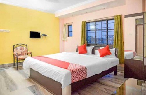 New Town Hotel | Hotel ∙ 2 guests