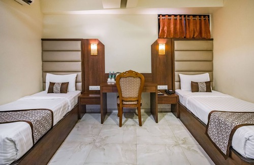 Nashik Hotel | Hotel 24 Seven