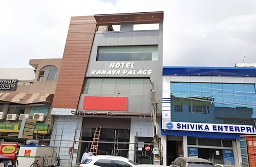 Faridabad Hotel | Hotel ∙ 3 guests