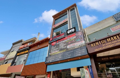 Gurugram Hotel | Hotel ∙ 3 guests