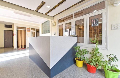 Faridabad Hotel | Hotel ∙ 3 guests