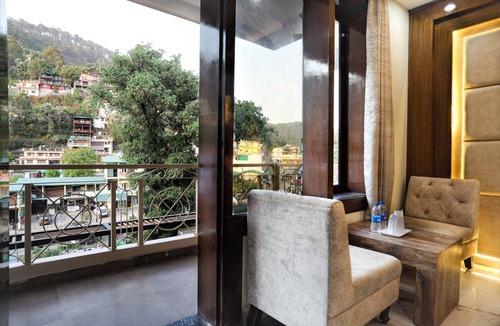 Bhowali Hotel | Hotel ∙ 8 guests