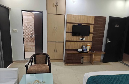 Civil Lines Hotel | Hotel advantage inn