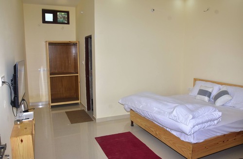 Narainkoti Hotel | Hotel Anandam Phata