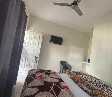 Gobind Dham Hotel | Hotel Atithi