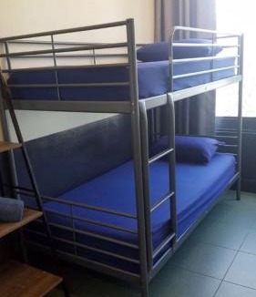 Ballygunge Hostel | Hotel Bengal -100m from Park Circus 7 Point