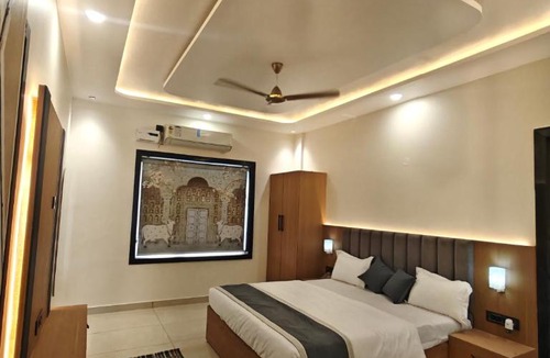 Mathura Hotel | Hotel Brijraj Dham