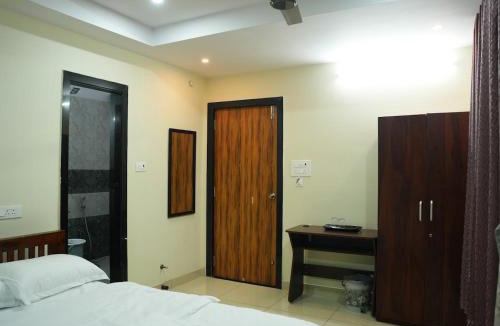 Kakinada Hotel | Hotel Brinda