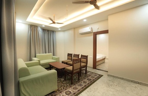 Jhansi Hotel | Hotel Chanda