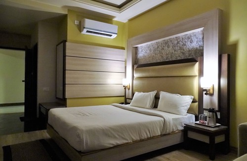 Bikaner Hotel | Hotel Continental Blue