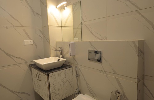 Taj Ganj Hotel | HOTEL CRESTA INN