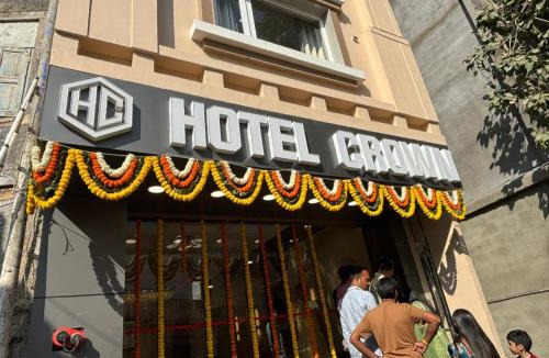 Dwarka Hotel | Hotel Crown
