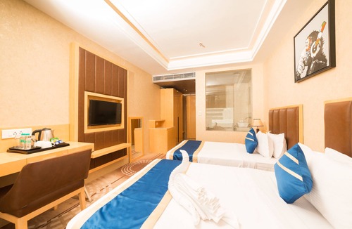 Indira Nagar Hotel | Hotel D'corbiz