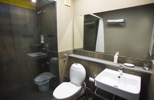 Velachery Hotel | Hotel Dhans