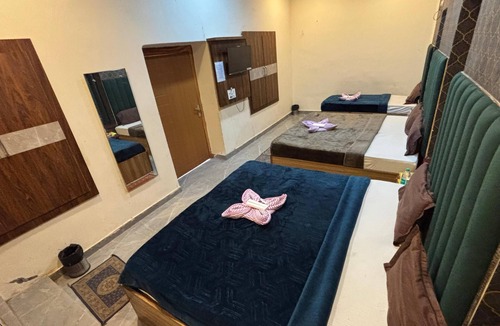 Haridwar Hotel | hotel dubey heritage best budget friendly delux hotel at haridwar